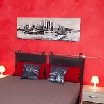 Bed & Breakfast Bouganville House