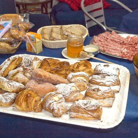 住宿加早餐酒店 Bouganville House