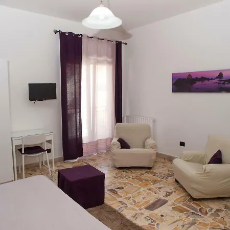 Bed and breakfast Bouganville House Zafferana Etnea